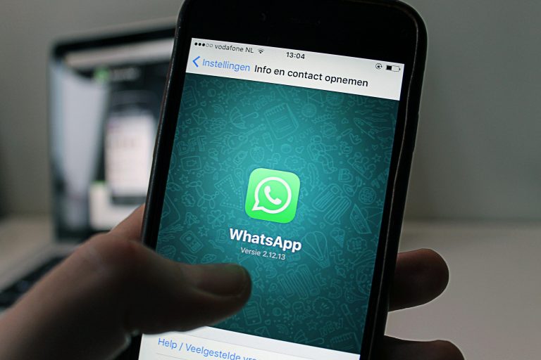 Integrating a WhatsApp Chatbot & Retargeting on Alikumail.com (WordPress)